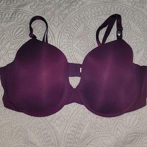 Victoria secret bra. 40D